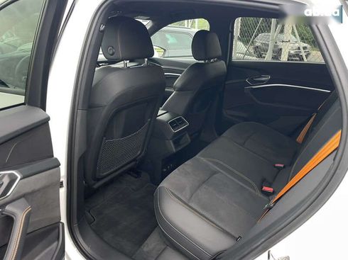 Audi E-Tron 2022 - фото 12