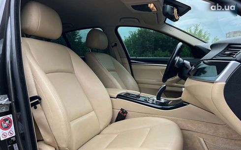 BMW 5 серия 2015 - фото 9