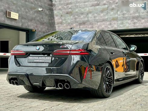 BMW M5 2025 - фото 19