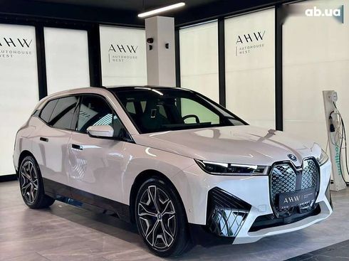 BMW iX 2023 - фото 10