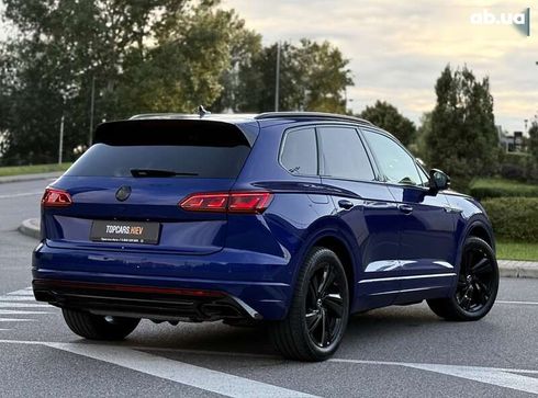 Volkswagen Touareg 2022 - фото 13