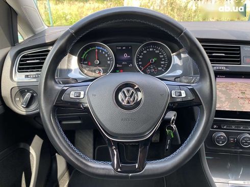 Volkswagen e-Golf 2019 - фото 24