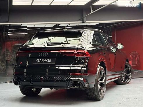 Audi RS Q8 2024 - фото 22