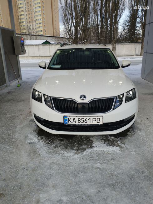 Skoda Octavia 2019 белый - фото 20