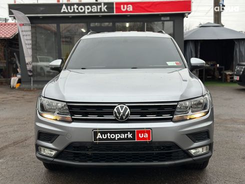 Volkswagen Tiguan 2020 серый - фото 2