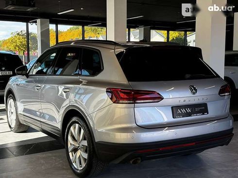 Volkswagen Touareg 2019 - фото 20