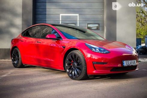 Tesla Model 3 2021 - фото 11