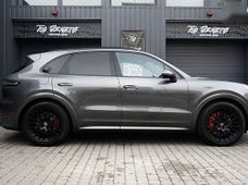 Продаж вживаних Porsche Cayenne 2022 року у Львові - купити на Автобазарі