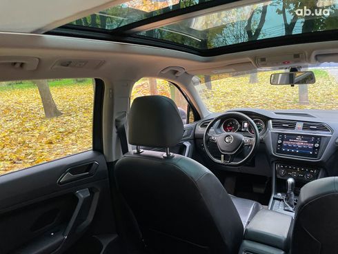 Volkswagen Tiguan 2017 серый - фото 48
