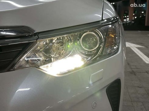 Toyota Camry 2015 - фото 4