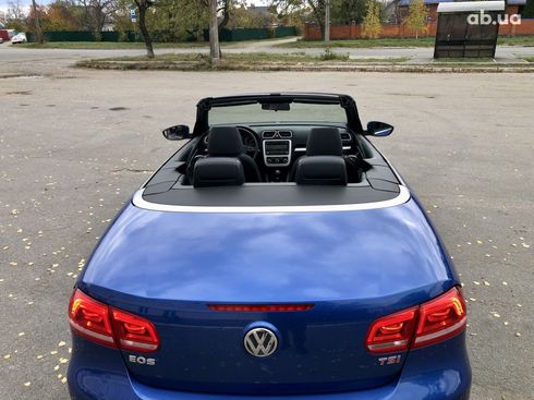Volkswagen Eos 2013 синий - фото 4