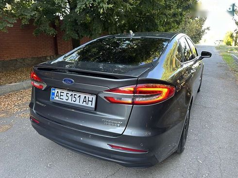 Ford Fusion 2019 - фото 18