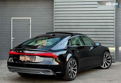 Audi A7 2020 - фото 11