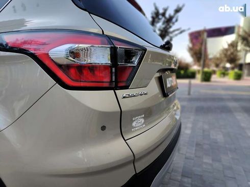 Ford Escape 2016 - фото 16