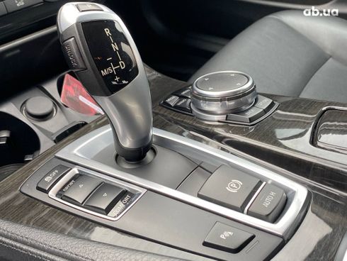 BMW 5 серия 2016 - фото 11