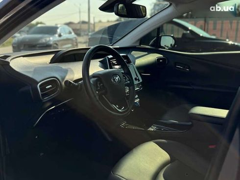 Toyota Prius 2020 - фото 16