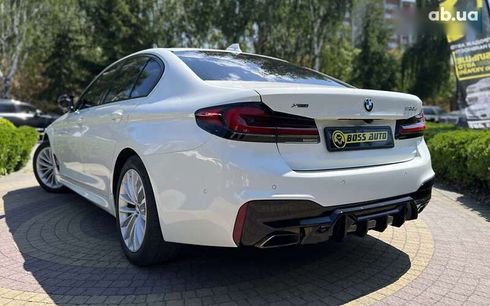 BMW 5 серия 2020 - фото 11