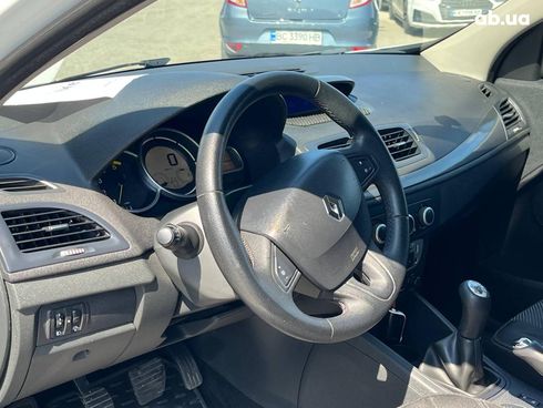 Renault Megane 2013 белый - фото 14