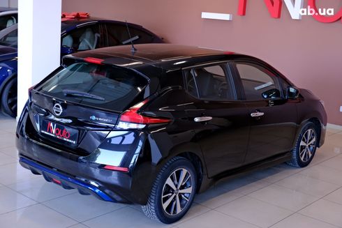 Nissan Leaf 2021 черный - фото 5