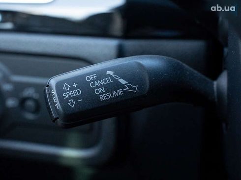 Volkswagen Touareg 2016 - фото 25