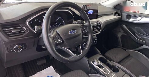 Ford Focus 2020 - фото 6
