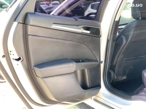Ford Mondeo 2015 белый - фото 19