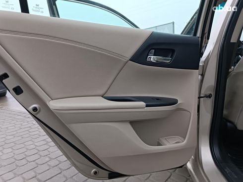 Honda Accord 2013 бежевый - фото 31