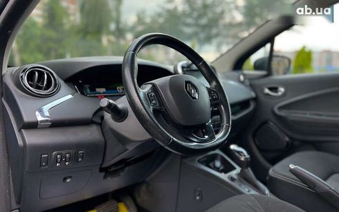 Renault Zoe 2017 - фото 16
