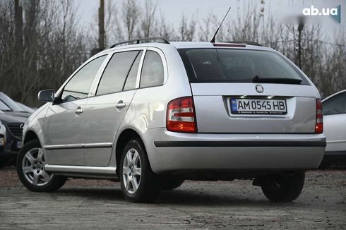 Skoda Fabia 2007 - фото 7