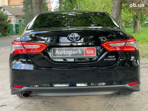 Toyota Camry 2017 черный - фото 12