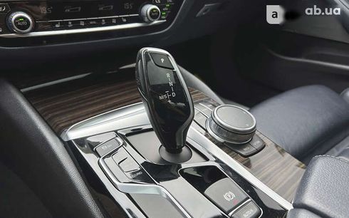 BMW 5 серия 2017 - фото 20