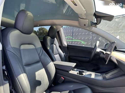 Tesla Model Y 2021 - фото 17