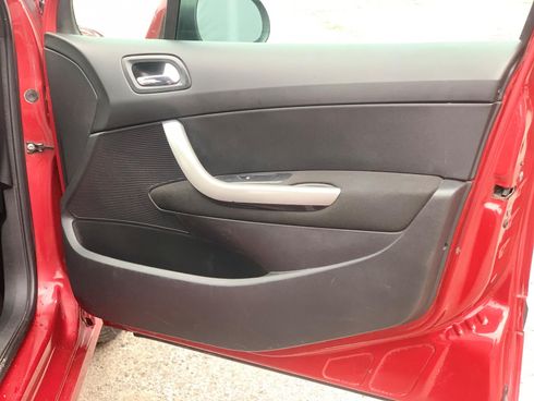 Peugeot 308 2010 красный - фото 18