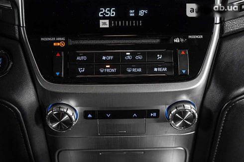 Toyota Land Cruiser 2017 - фото 23