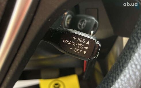 Toyota RAV4 2018 - фото 26