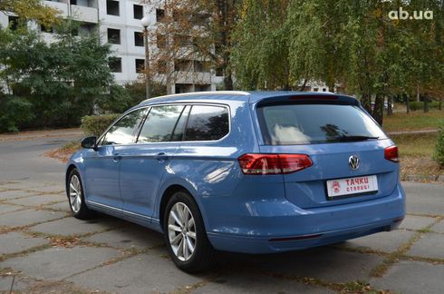 Volkswagen Passat 2015 синий - фото 4