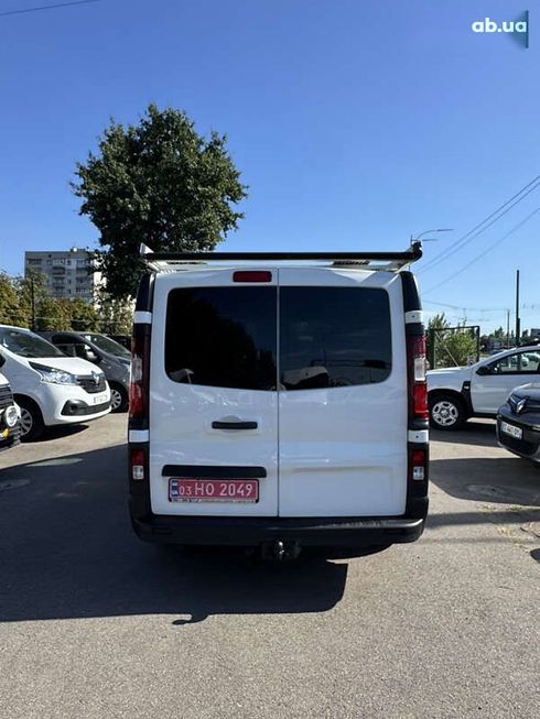 Renault Trafic 2018 - фото 8