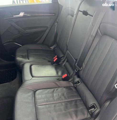 Audi Q5 2017 - фото 11