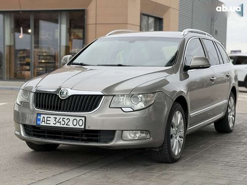 Skoda Superb 2012 - фото 2