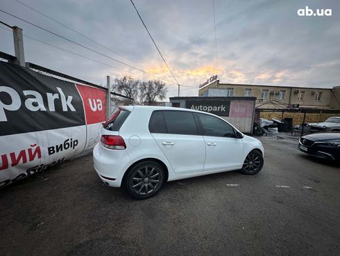 Volkswagen Golf 2013 белый - фото 7