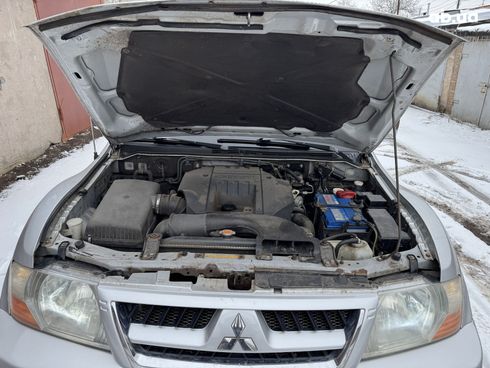 Mitsubishi Pajero Wagon 2001 серебристый - фото 15