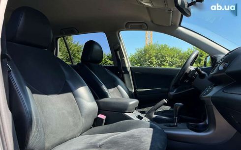 Toyota RAV4 2012 - фото 9
