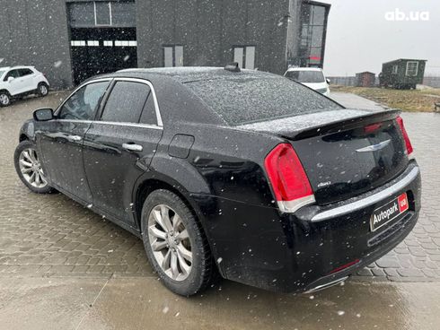 Chrysler 300 2018 черный - фото 18