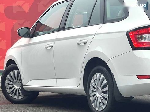 Skoda Fabia 2021 - фото 15