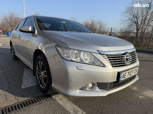 Toyota Camry 2011 - фото 7