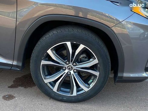 Lexus RX 2018 - фото 16