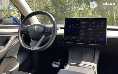 Tesla Model Y 2023 - фото 15