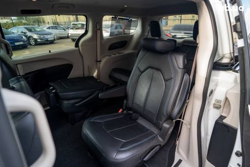 Chrysler Pacifica 2021 - фото 7