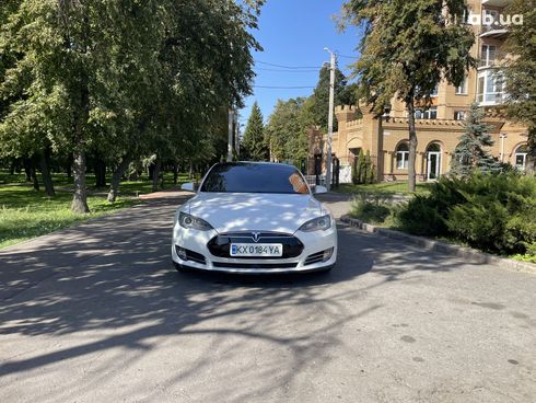 Tesla Model S 2016 - фото 4