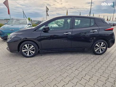 Nissan Leaf 2022 - фото 17